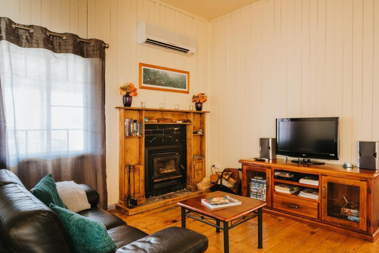 Apple Blossom Cottages Stanthorpe Exterior photo